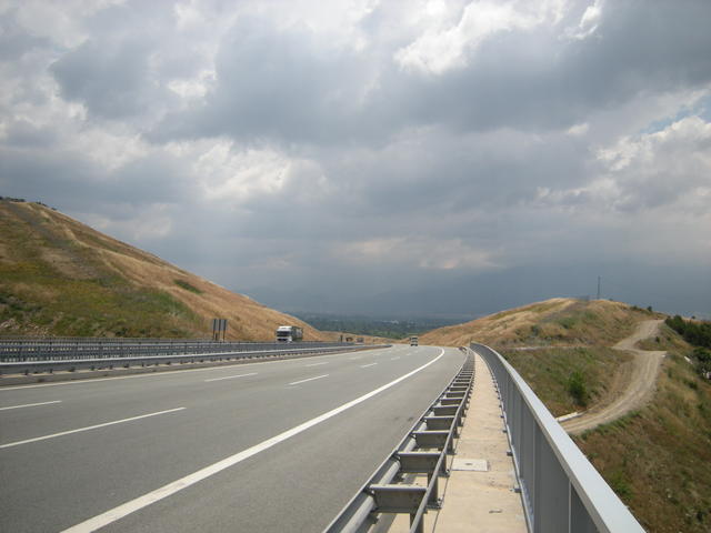 Нови обходни магистрали, около Бурса. 