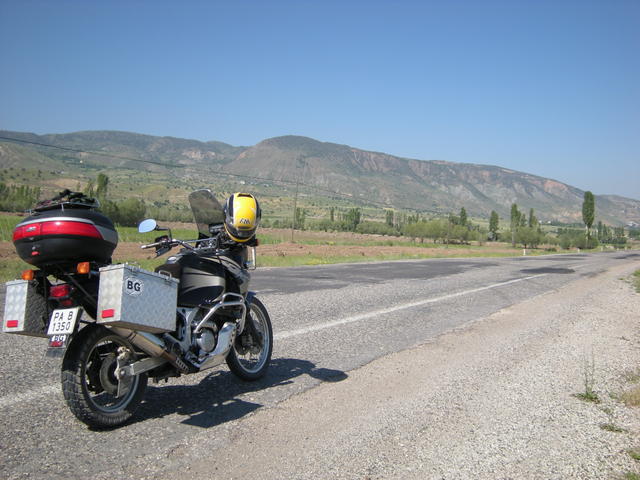 Пейзаж с мотоциклет. 