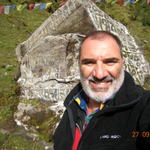 Аз пред Мани.