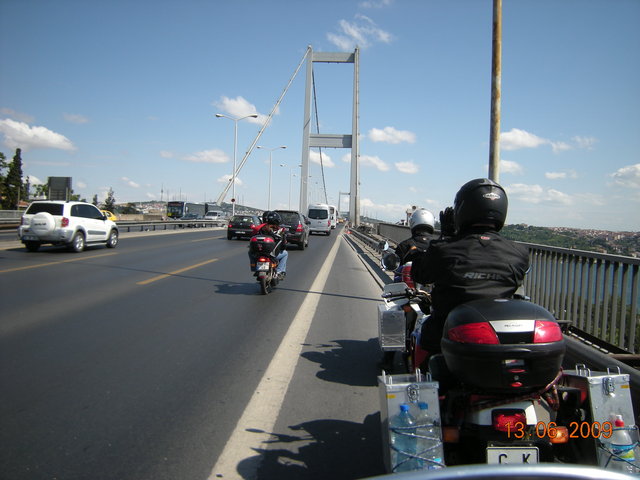 Началото на моста Боазичи.