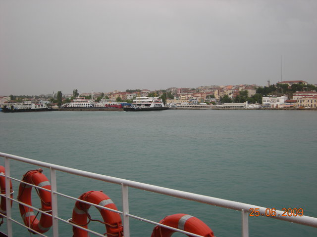 Поглед към пристанището на Гелиболу.