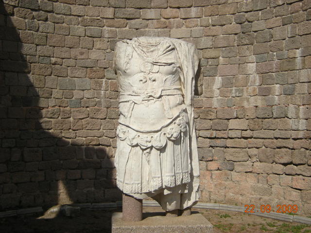 Римска статуя.
